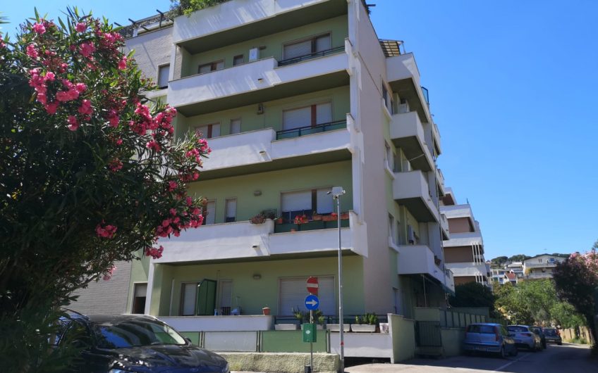 Esclusivo Pescara Pineta – Appartamento con garage
